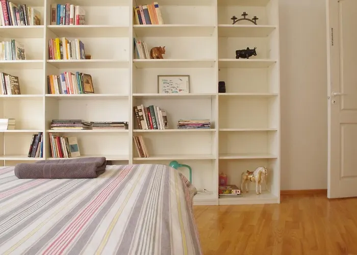 Airy Town Center 2 Bedroom Διαμέρισμα *