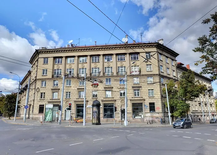 Airy Town Center 2 Bedroom