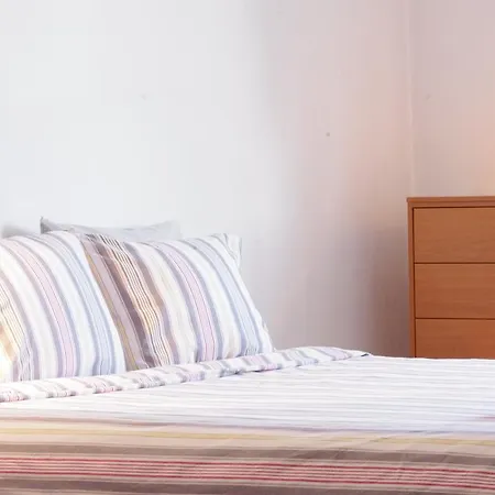 Airy Town Center 2 Bedroom Apartmán *
